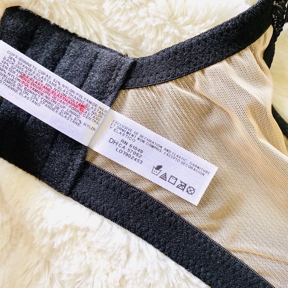 44DDD WACOAL Visual Effects Minimizer Bra Black - Picture 4 of 7